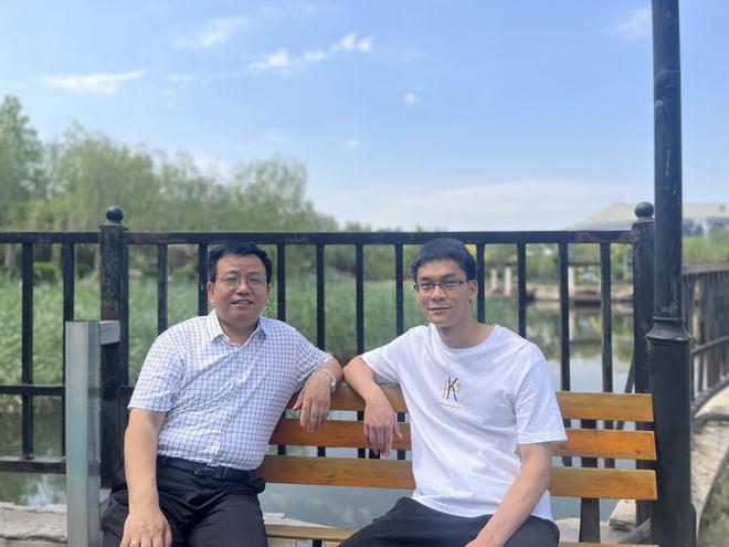 高考16次的唐尚珺已投檔到華南師范大學:專業(yè)能接受就去 第3張 高考16次的唐尚珺已投檔到華南師范大學:專業(yè)能接受就去 第3張