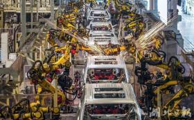 對話嵐圖汽車首席執(zhí)行官盧放:讓中國民族汽車品牌向上 第3張 對話嵐圖汽車首席執(zhí)行官盧放:讓中國民族汽車品牌向上 第3張