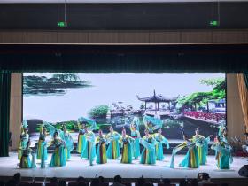「圖集」英山縣陶家河鄉(xiāng):戲曲進(jìn)鄉(xiāng)村 文化潤萬家 第2張 「圖集」英山縣陶家河鄉(xiāng):戲曲進(jìn)鄉(xiāng)村 文化潤萬家 第2張