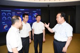 王浩專題調(diào)研現(xiàn)代服務(wù)業(yè)發(fā)展:加快建設(shè)現(xiàn)代服務(wù)業(yè)強(qiáng)省 賦能經(jīng)濟(jì)高質(zhì)量發(fā)展 第2張 王浩專題調(diào)研現(xiàn)代服務(wù)業(yè)發(fā)展:加快建設(shè)現(xiàn)代服務(wù)業(yè)強(qiáng)省 賦能經(jīng)濟(jì)高質(zhì)量發(fā)展 第2張